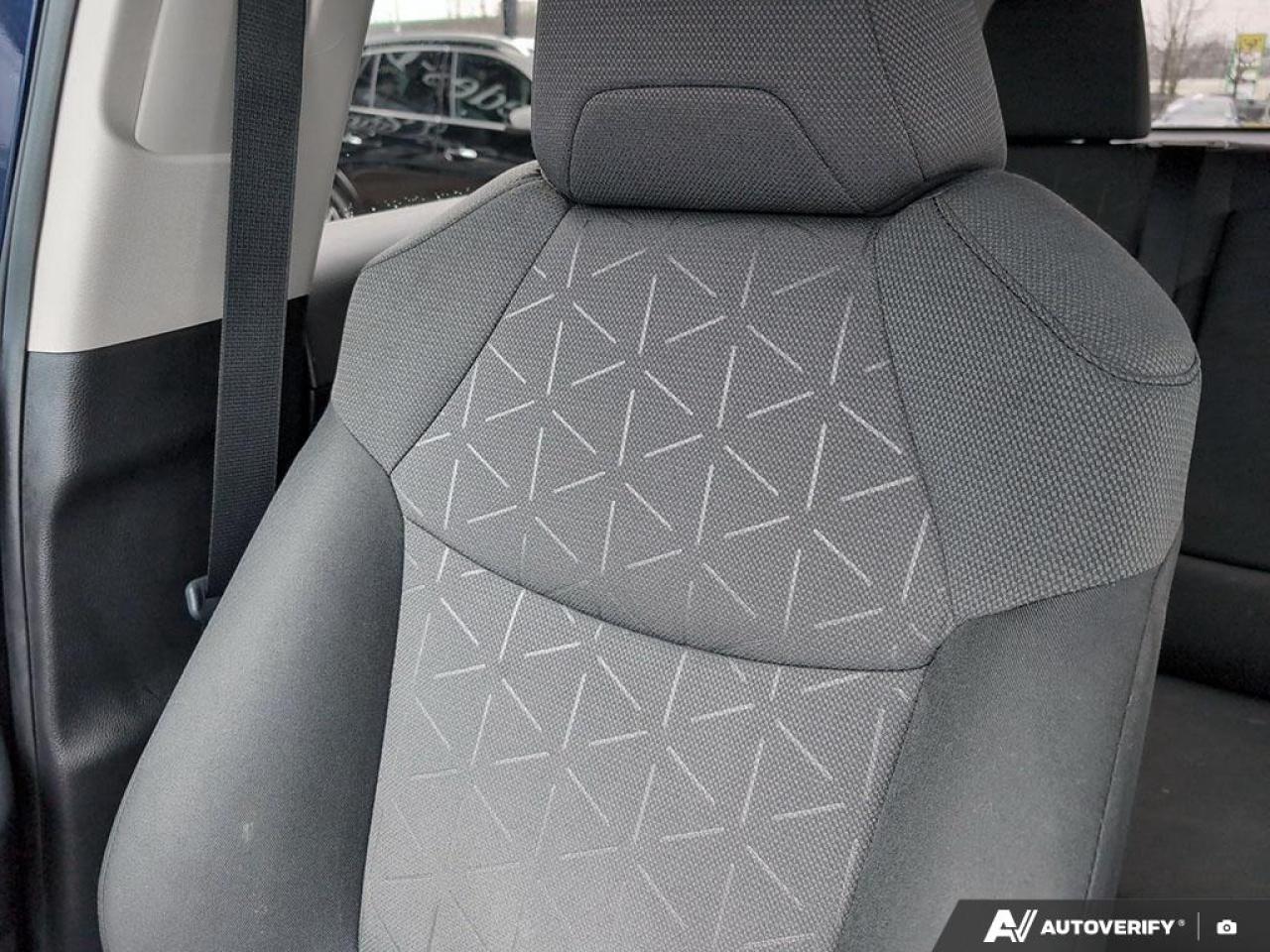 2022 Toyota RAV4 XLE 4dr All-wheel Drive Photo