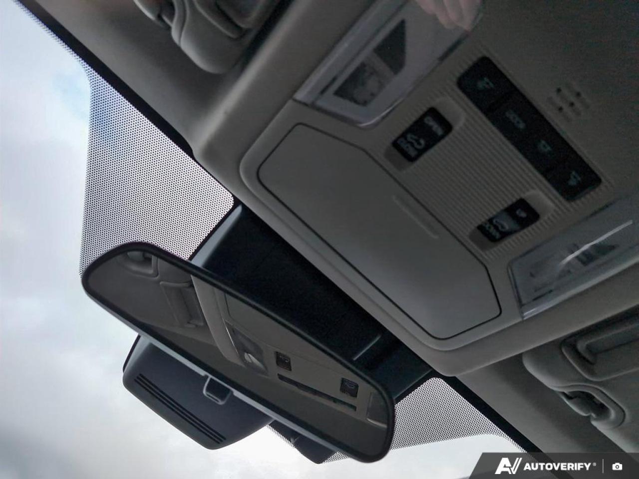 2022 Toyota RAV4 XLE 4dr All-wheel Drive Photo