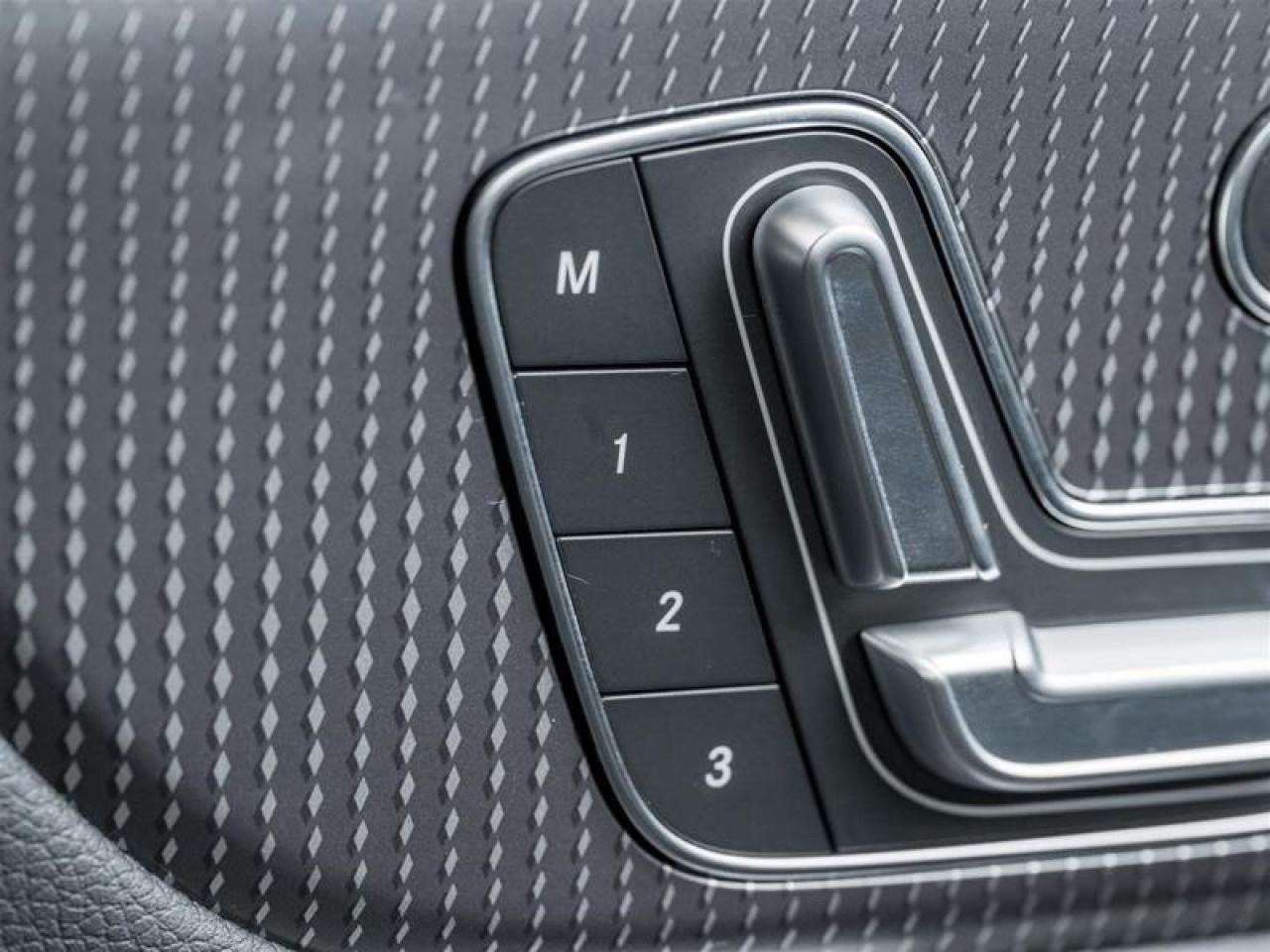 2022 Mercedes-Benz EQB 350 Base EQB 350 4dr All-Wheel Drive 4MATIC Photo