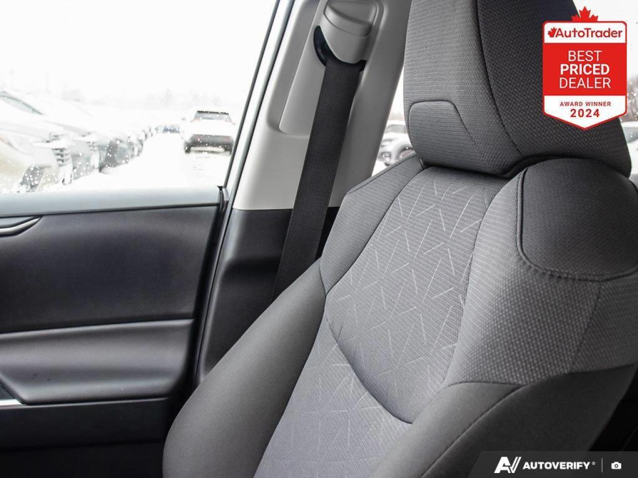 2025 Toyota RAV4 LE 4dr All-wheel Drive Photo