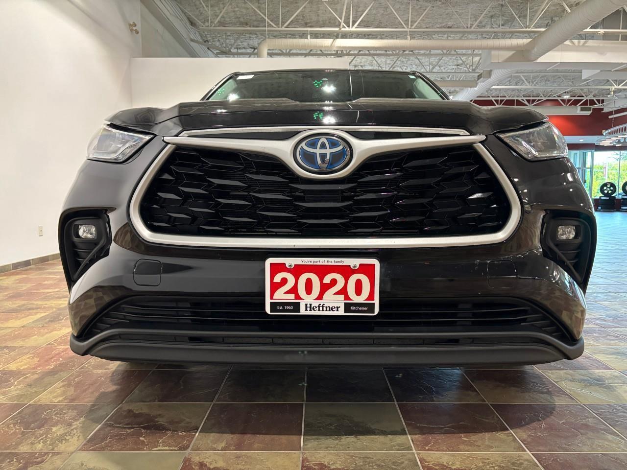 2020 Toyota Highlander Hybrid LE Photo