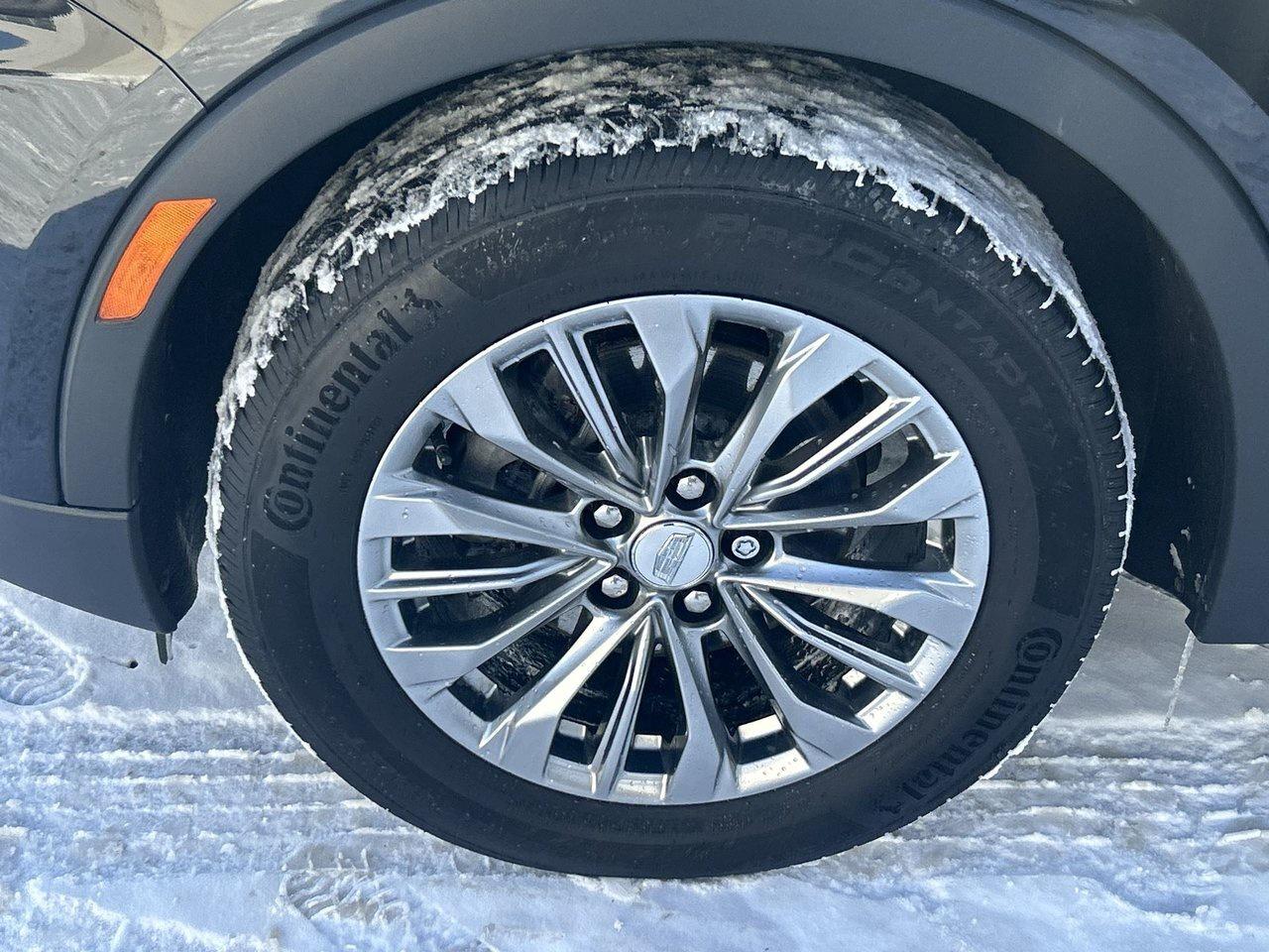 2024 Cadillac XT4 Premium Luxury Low KM Sunroof Rates from 4.99% Photo