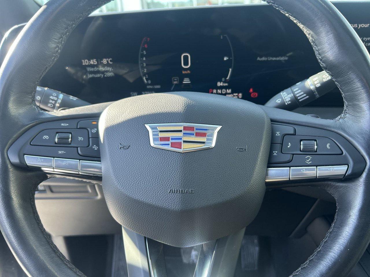 2024 Cadillac XT4 Premium Luxury Low KM Sunroof Rates from 4.99% Photo