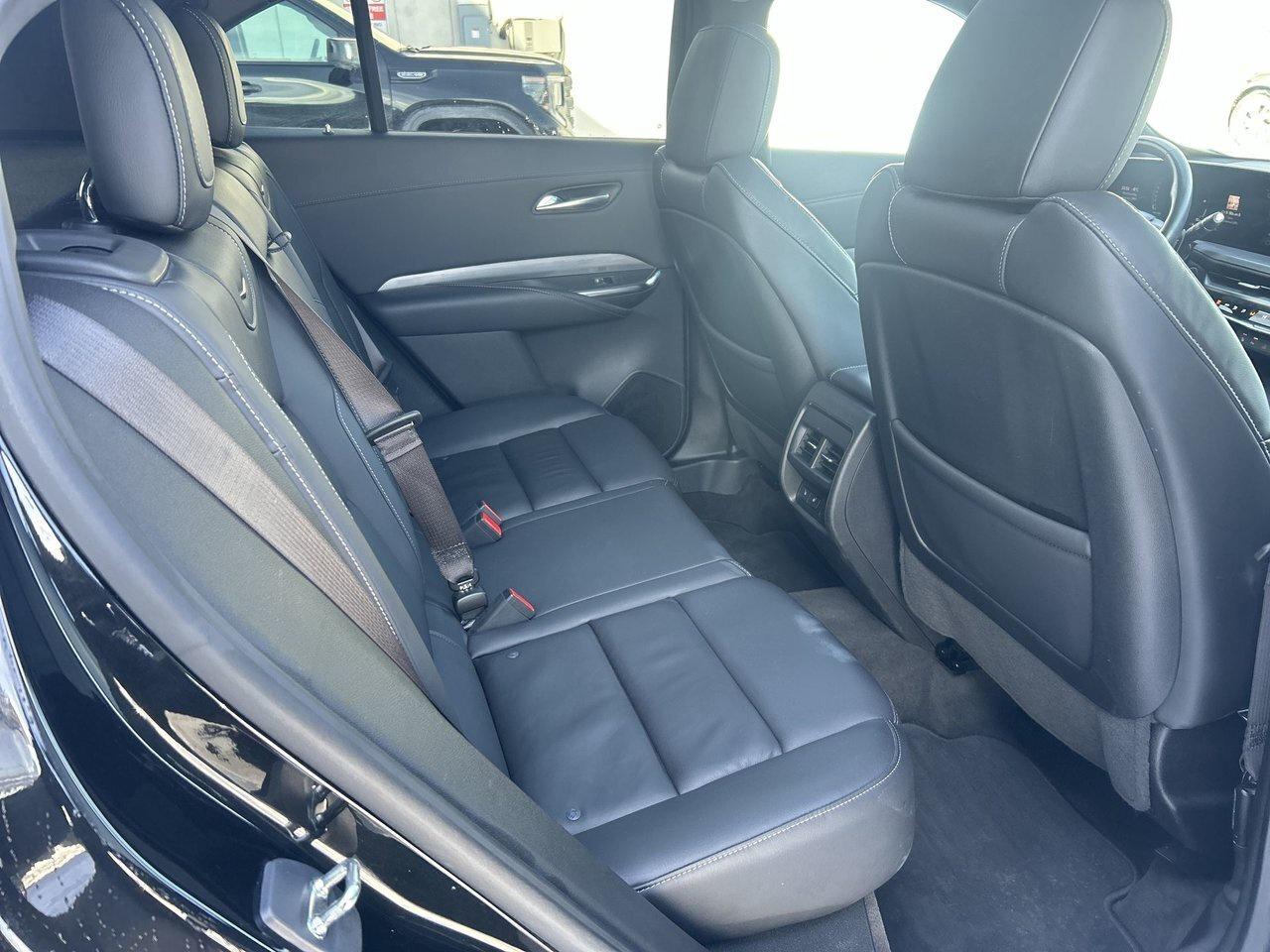 2024 Cadillac XT4 Premium Luxury Low KM Sunroof Rates from 4.99% Photo