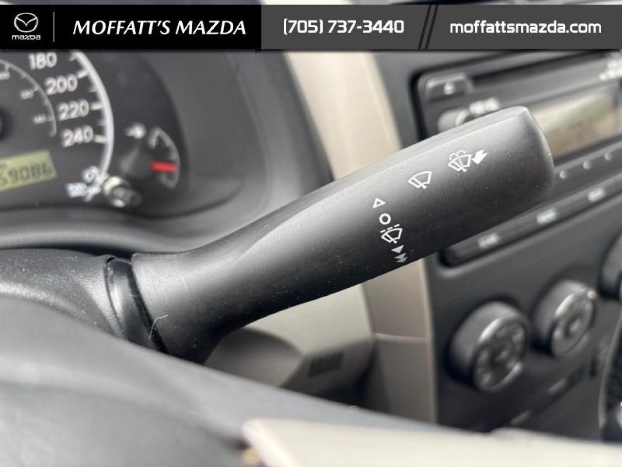 2013 Toyota Corolla LE Photo