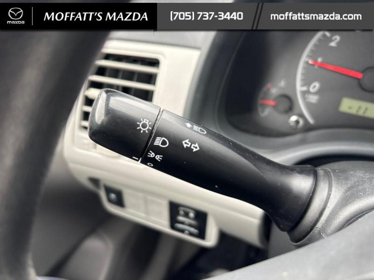 2013 Toyota Corolla LE Photo