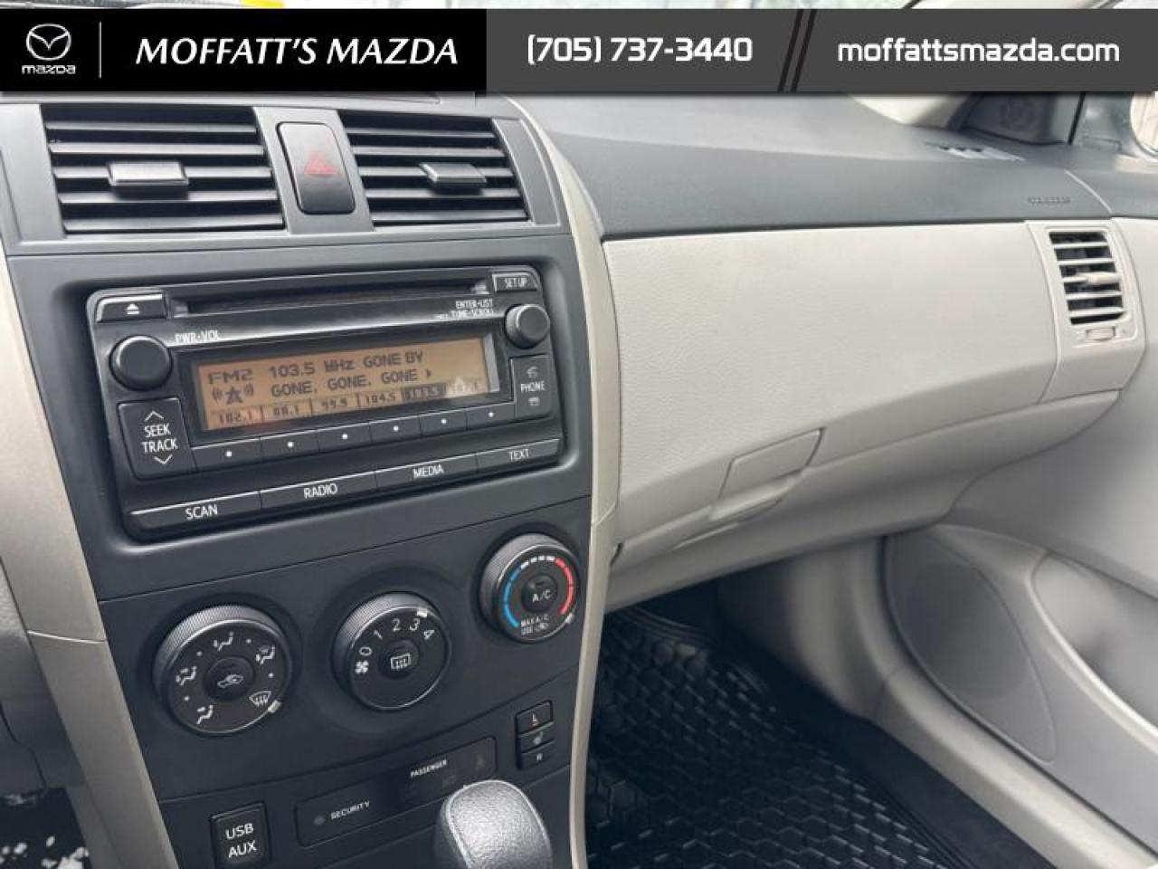 2013 Toyota Corolla LE Photo