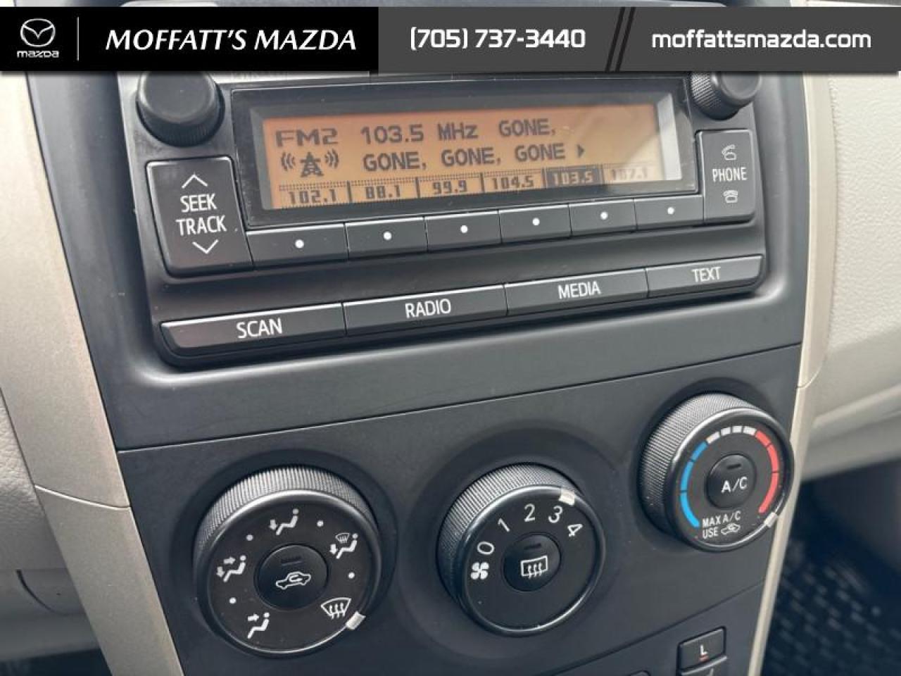 2013 Toyota Corolla LE Photo