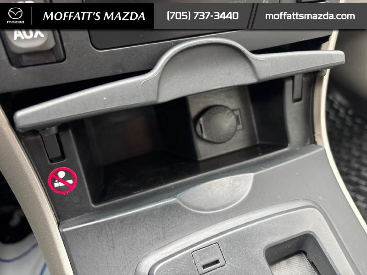 2013 Toyota Corolla LE Photo