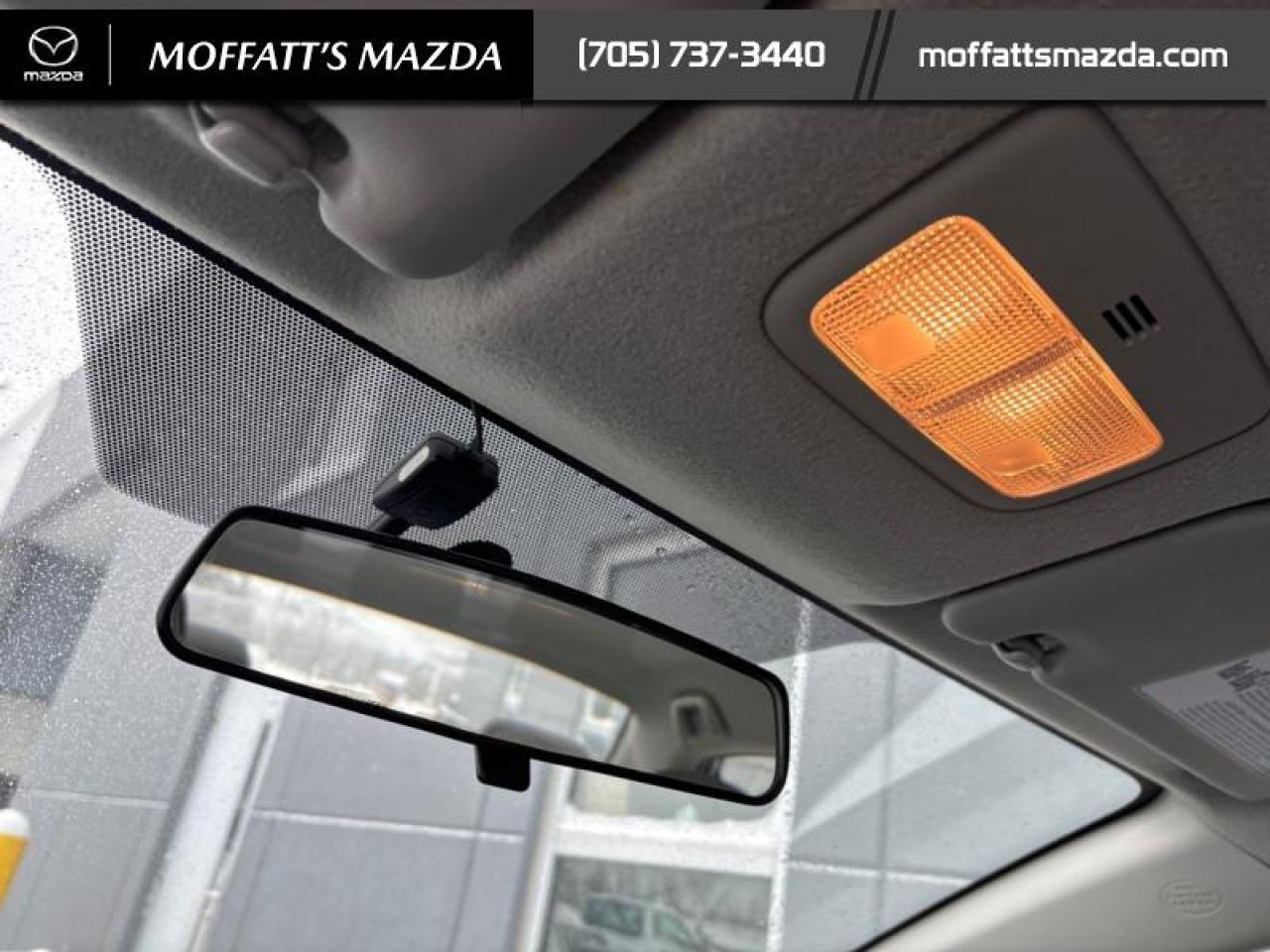 2013 Toyota Corolla LE Photo