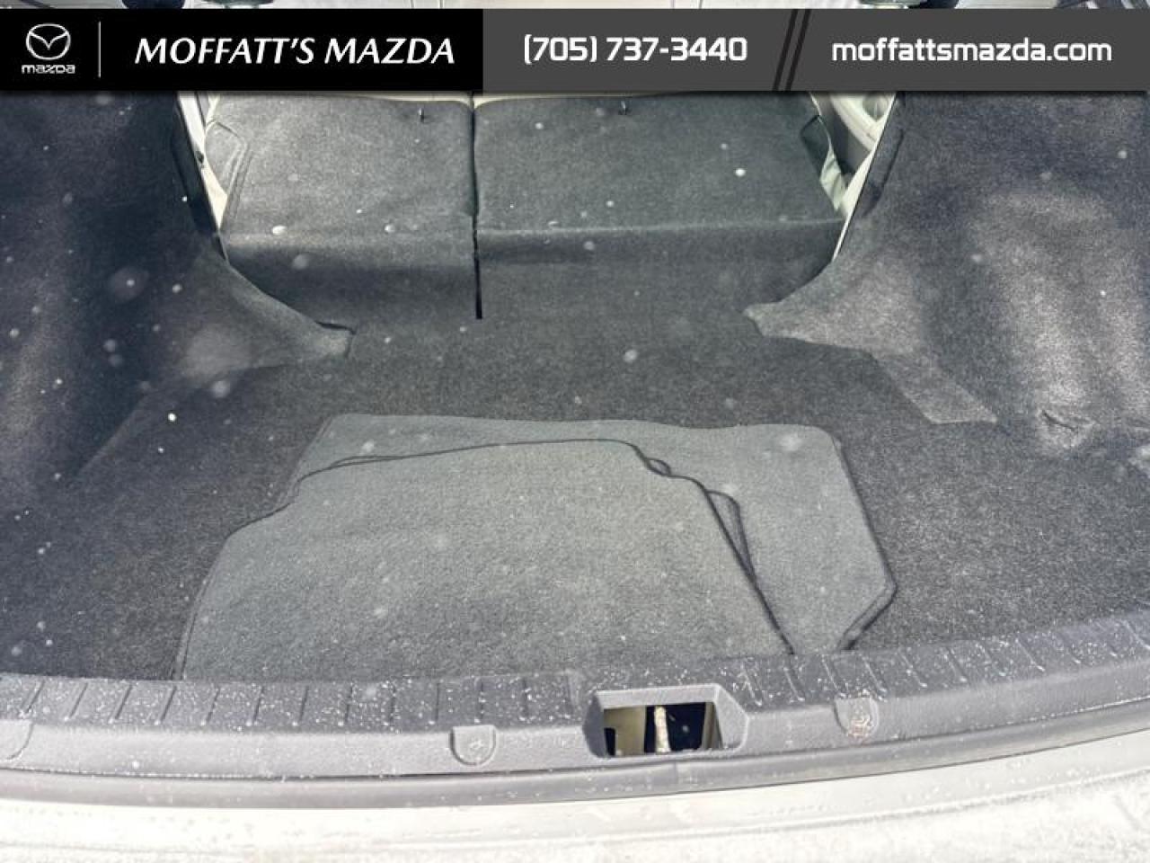 2013 Toyota Corolla LE Photo