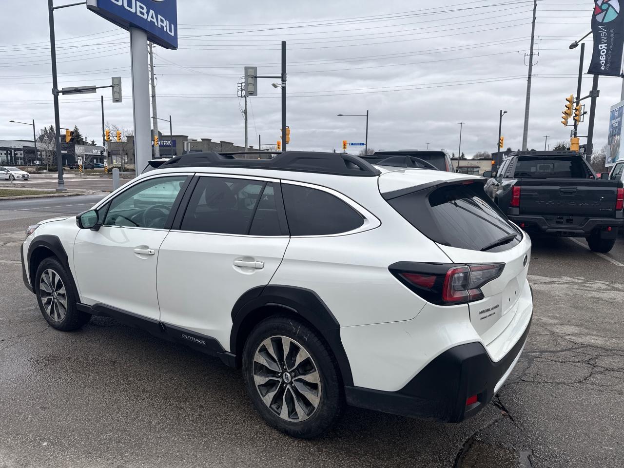 2023 Subaru Outback Limited 4dr All-Wheel Drive Photo