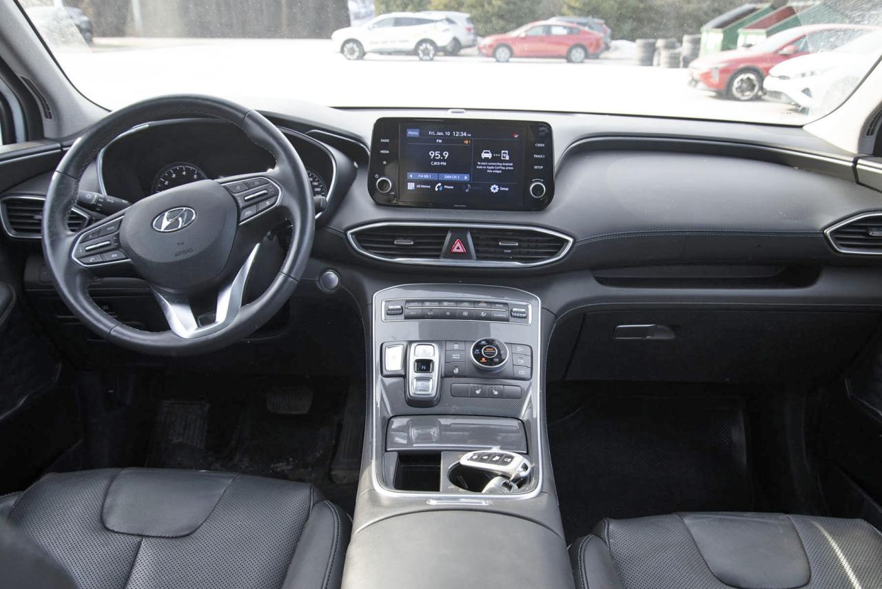 2022 Hyundai Santa Fe SANTA FE SEL Photo