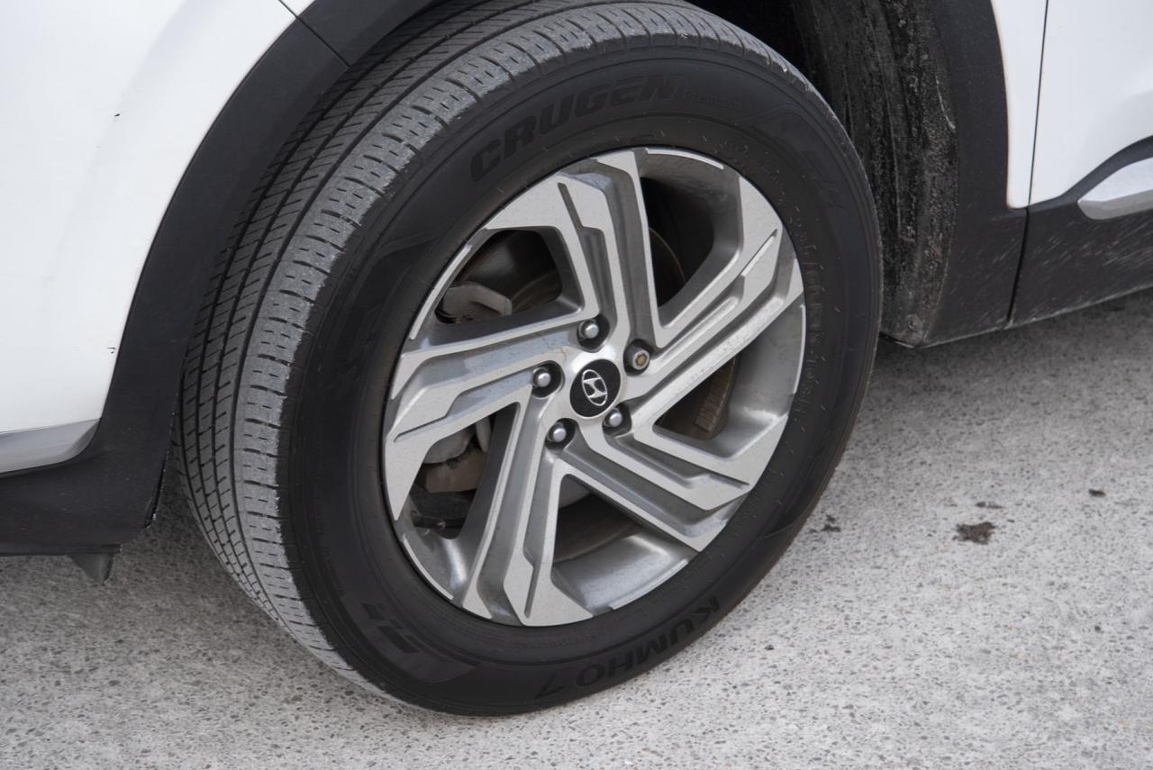 2022 Hyundai Santa Fe SANTA FE SEL Photo