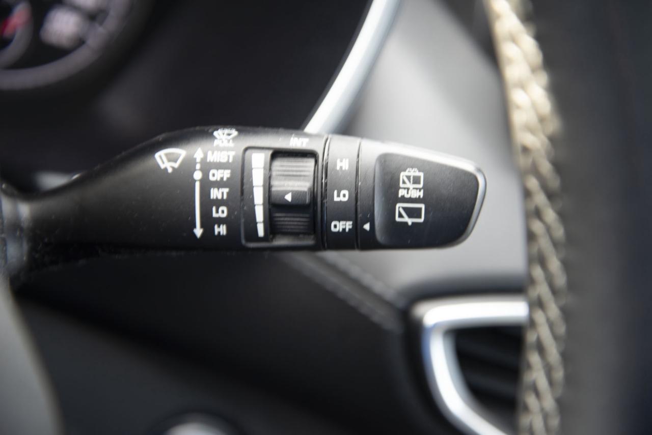 2022 Hyundai Santa Fe SANTA FE SEL Photo