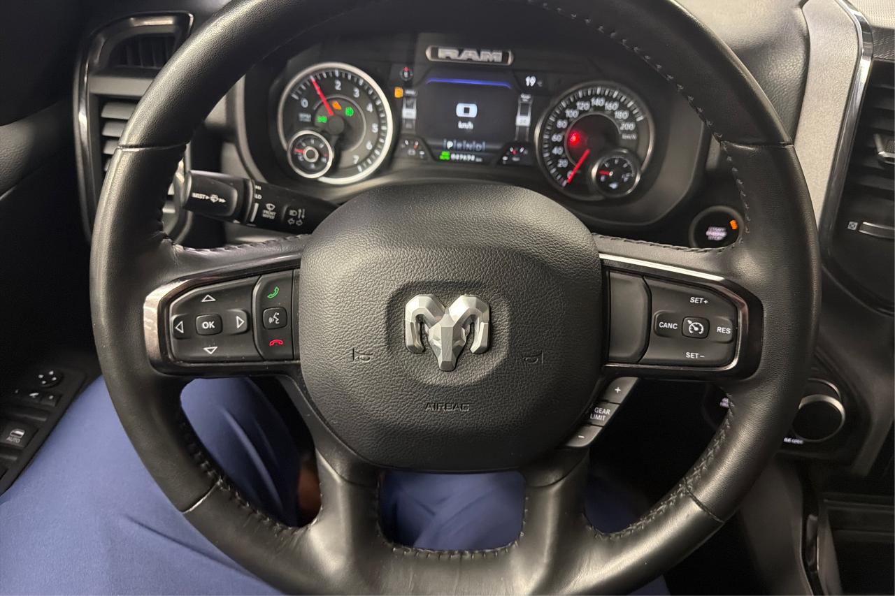 2024 RAM 1500 Big Horn Photo