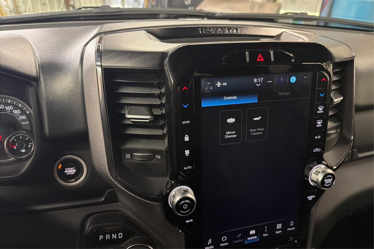 2024 RAM 1500 Big Horn Photo