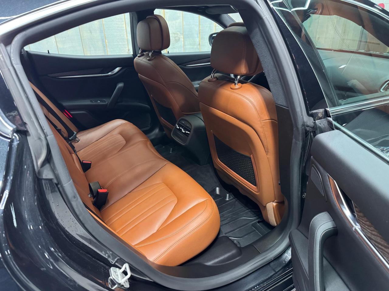 2022 Maserati Ghibli Modena Q4 3.0L 424HP  ONE OWNER  PRISTINE CONDITIO Photo