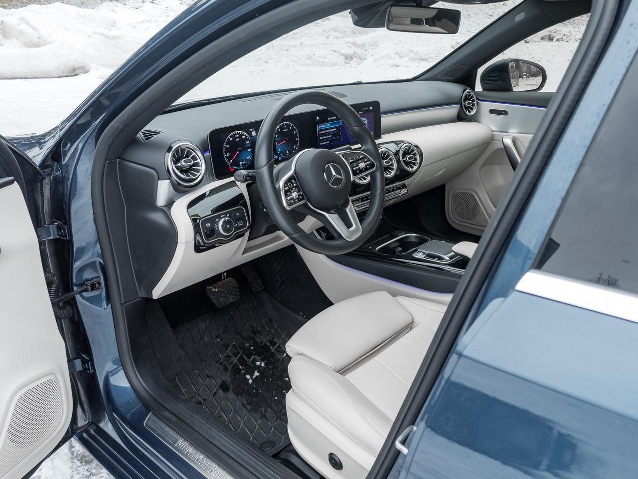 2020 Mercedes-Benz A-Class A 250 4MATIC Hatch  TRADE IN  ONE OWNER Photo