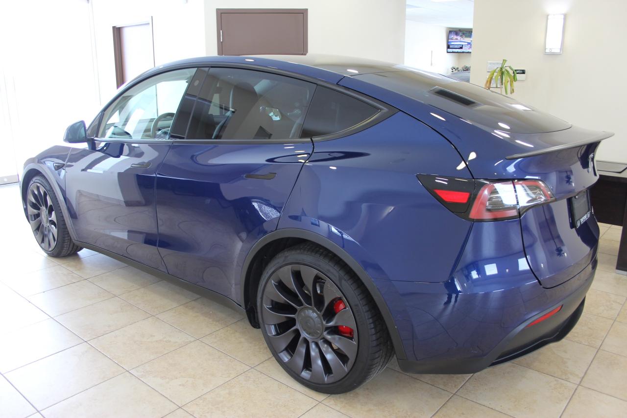 2022 Tesla Model Y Performance AWD Photo2