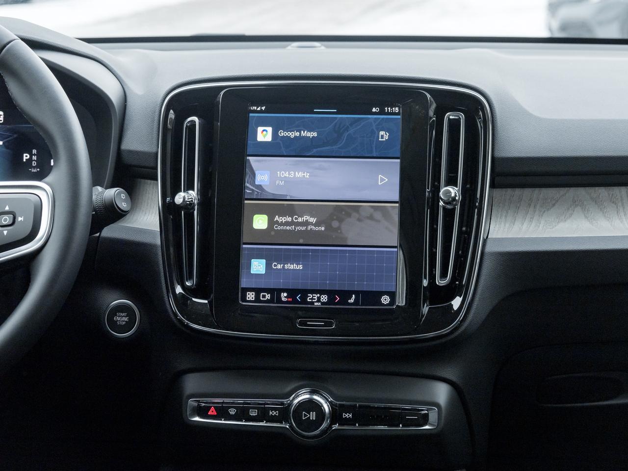 2025 Volvo XC40 B5 AWD Bright Theme  CPO FINANCE RATE fr 3.49%* Photo