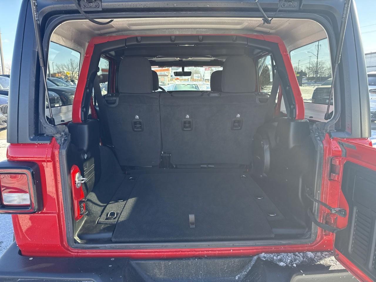 2023 Jeep Wrangler SPORT Photo