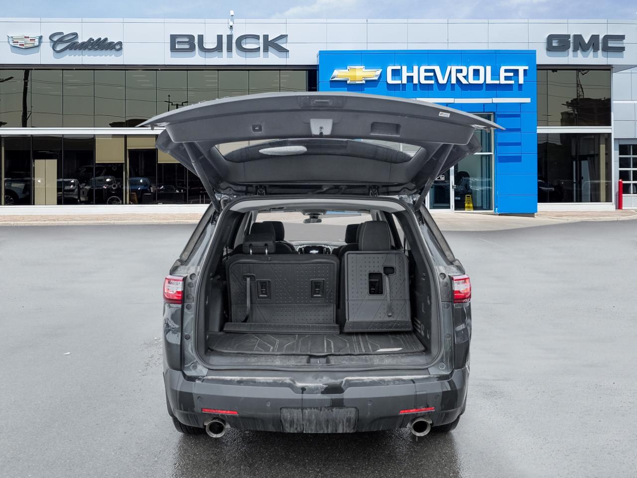 2021 Chevrolet Traverse Driver Confidence II Pkg, 3.6L, Chev Safety Pkg Photo