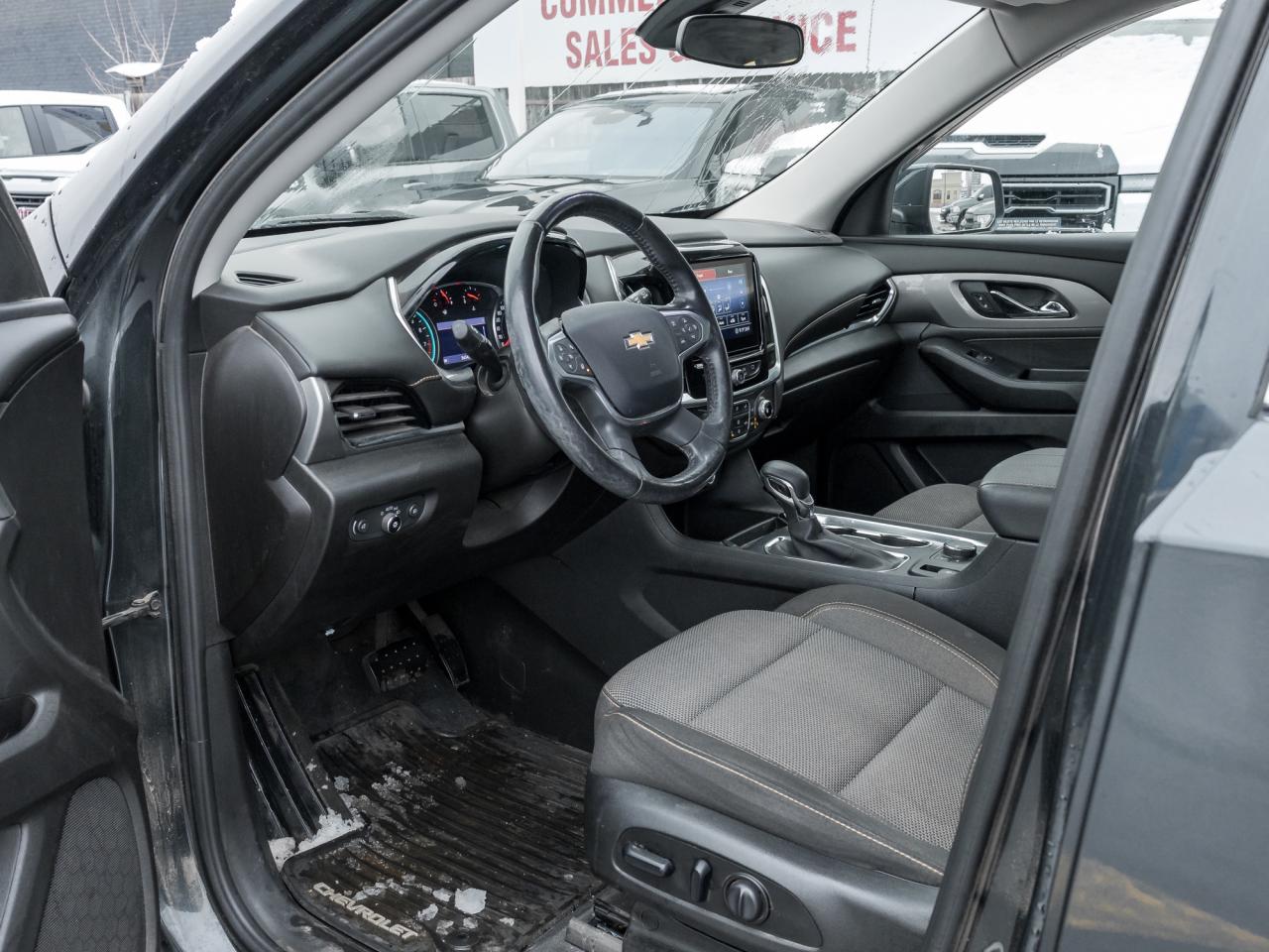 2021 Chevrolet Traverse Driver Confidence II Pkg, 3.6L, Chev Safety Pkg Photo