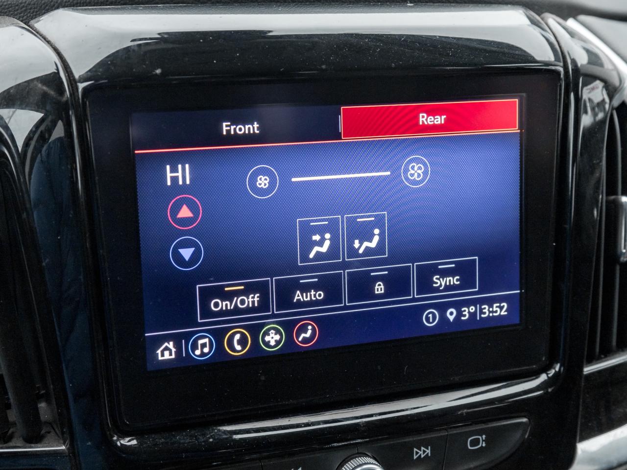 2021 Chevrolet Traverse Driver Confidence II Pkg, 3.6L, Chev Safety Pkg Photo