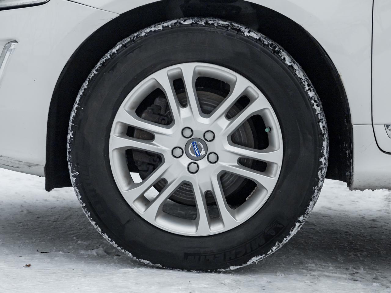 2015 Volvo XC60 2015.5 AWD 5dr T5  TRADE IN  NO ACCIDENTS  AS IS Photo3