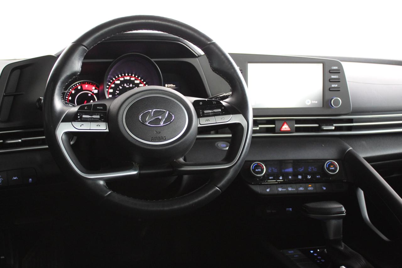2022 Hyundai Elantra Preferred IVT w/Sun & Tech Package Photo