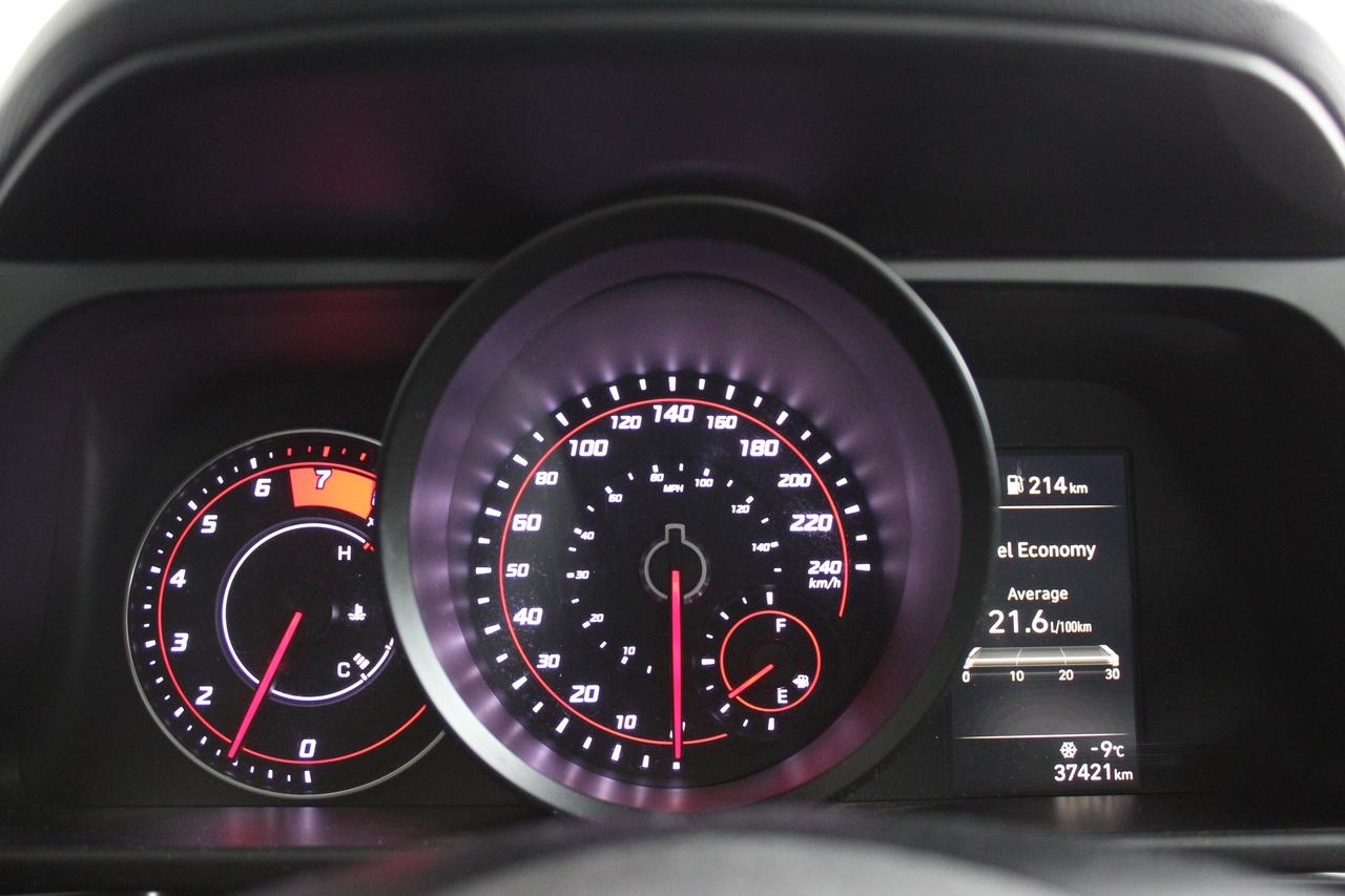 2022 Hyundai Elantra Preferred IVT w/Sun & Tech Package Photo