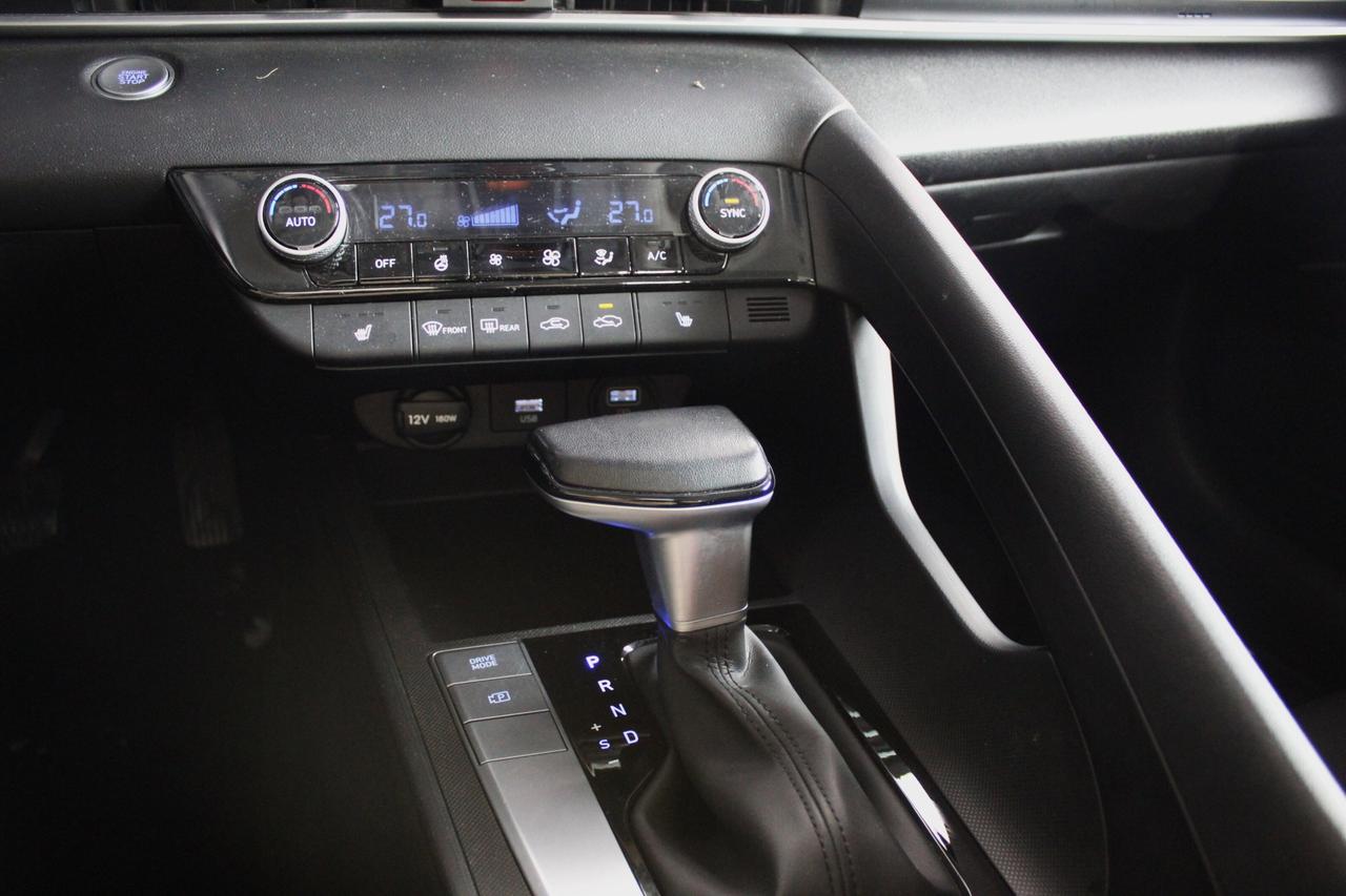 2022 Hyundai Elantra Preferred IVT w/Sun & Tech Package Photo