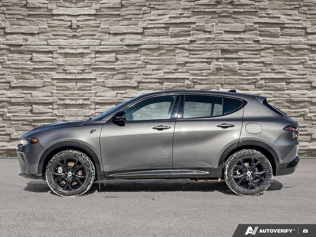 2024 Dodge Hornet Tech Pack   Black Top Photo