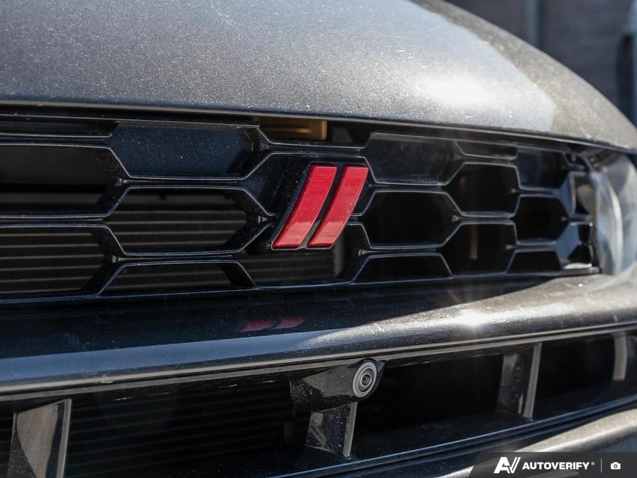 2024 Dodge Hornet Tech Pack   Black Top Photo