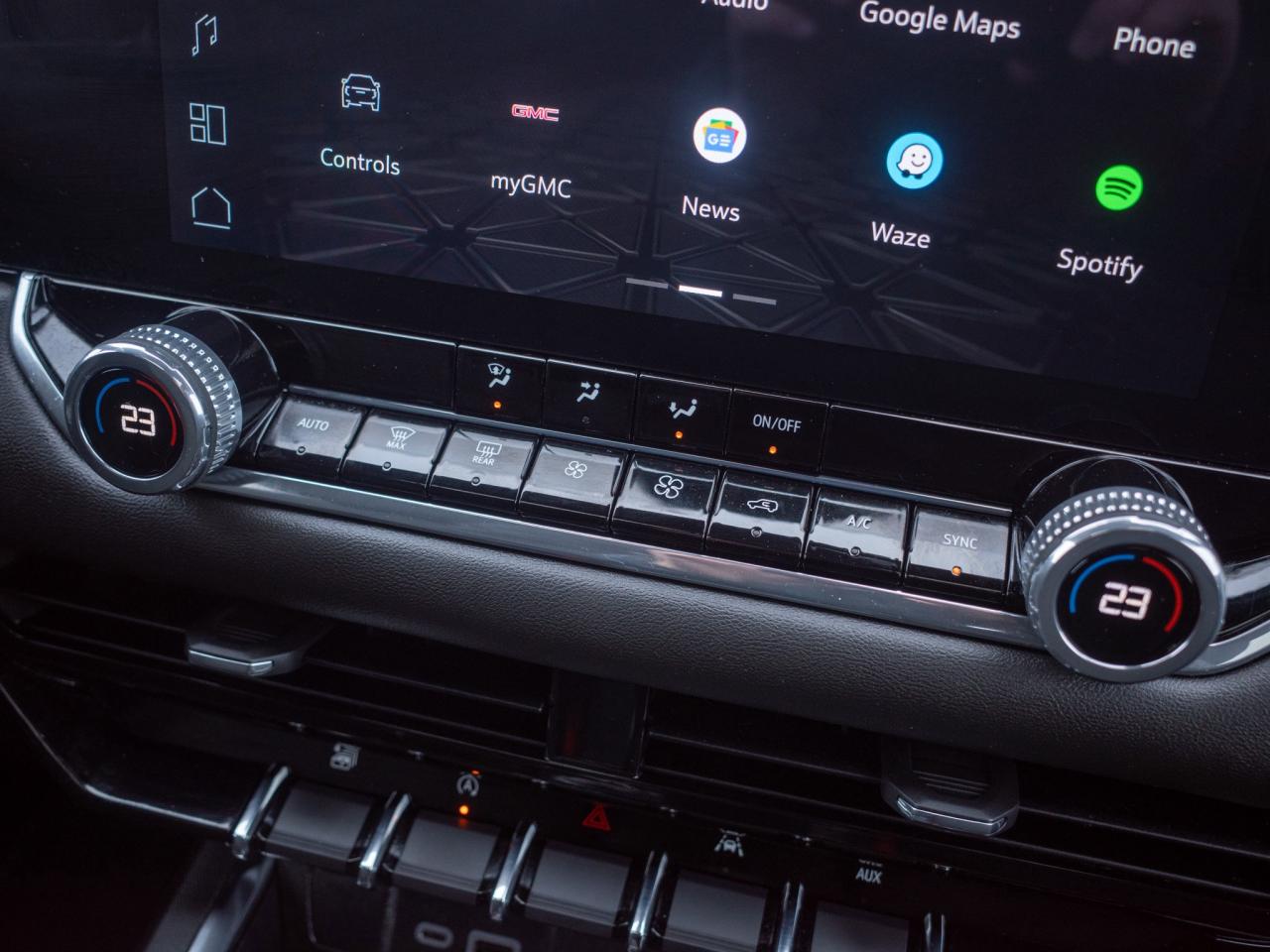 2024 GMC Canyon Elevation - Off-Road Performance Display Photo