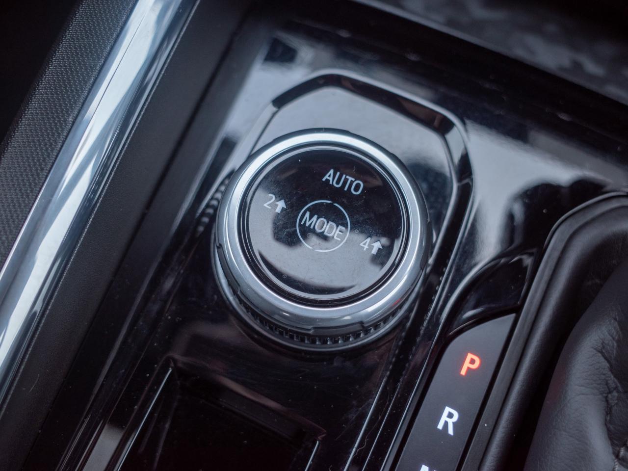 2024 GMC Canyon Elevation - Off-Road Performance Display Photo