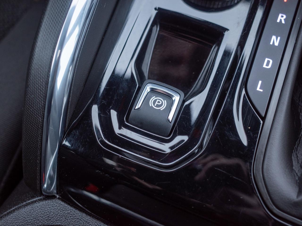 2024 GMC Canyon Elevation - Off-Road Performance Display Photo