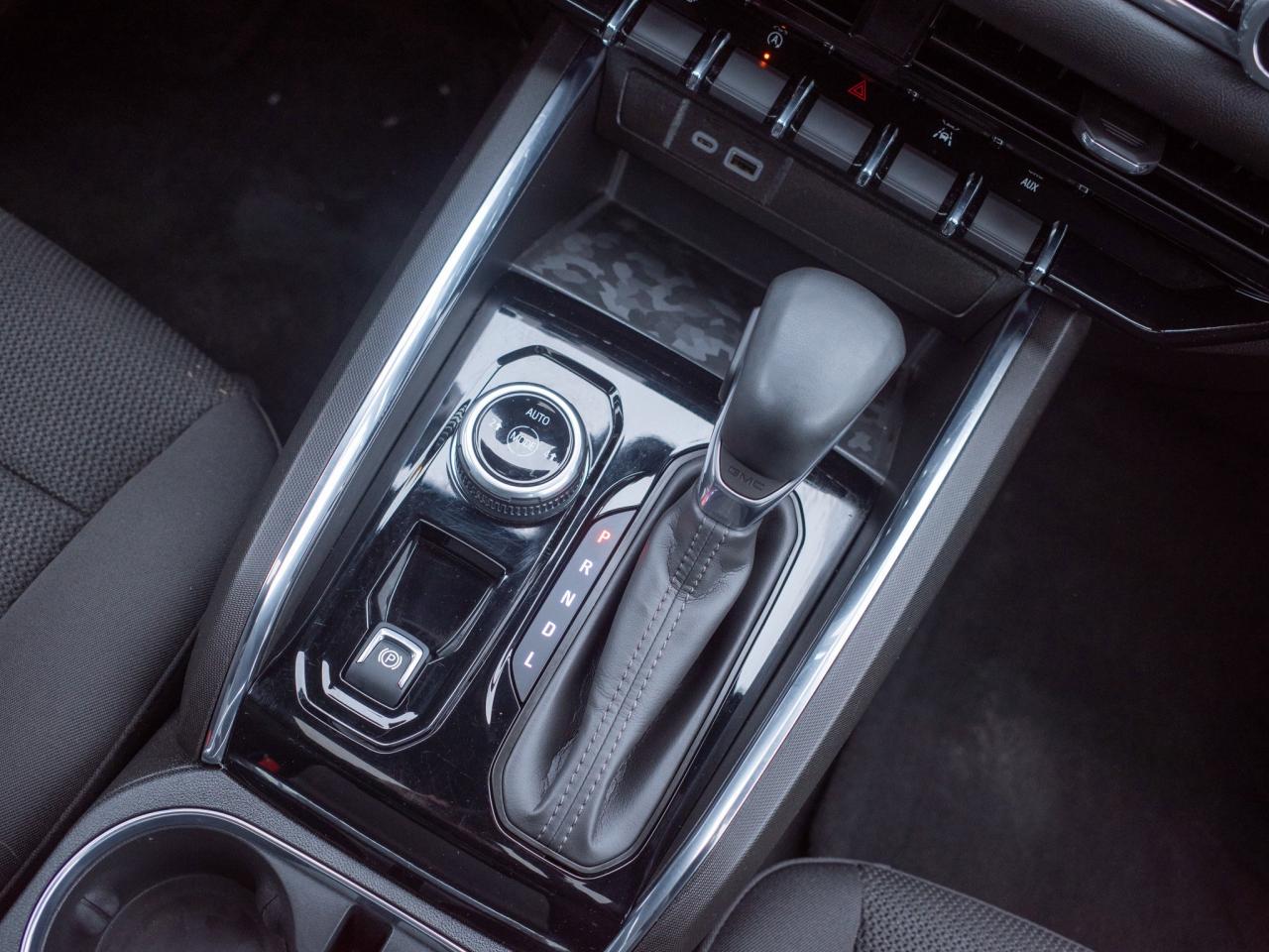 2024 GMC Canyon Elevation - Off-Road Performance Display Photo