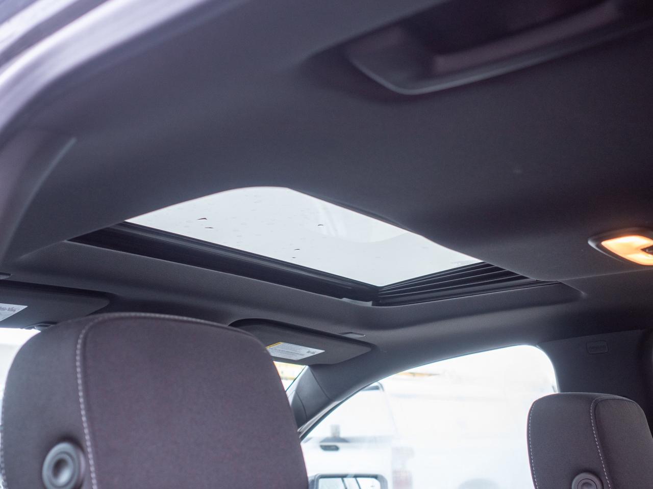 2024 GMC Canyon Elevation - Off-Road Performance Display Photo