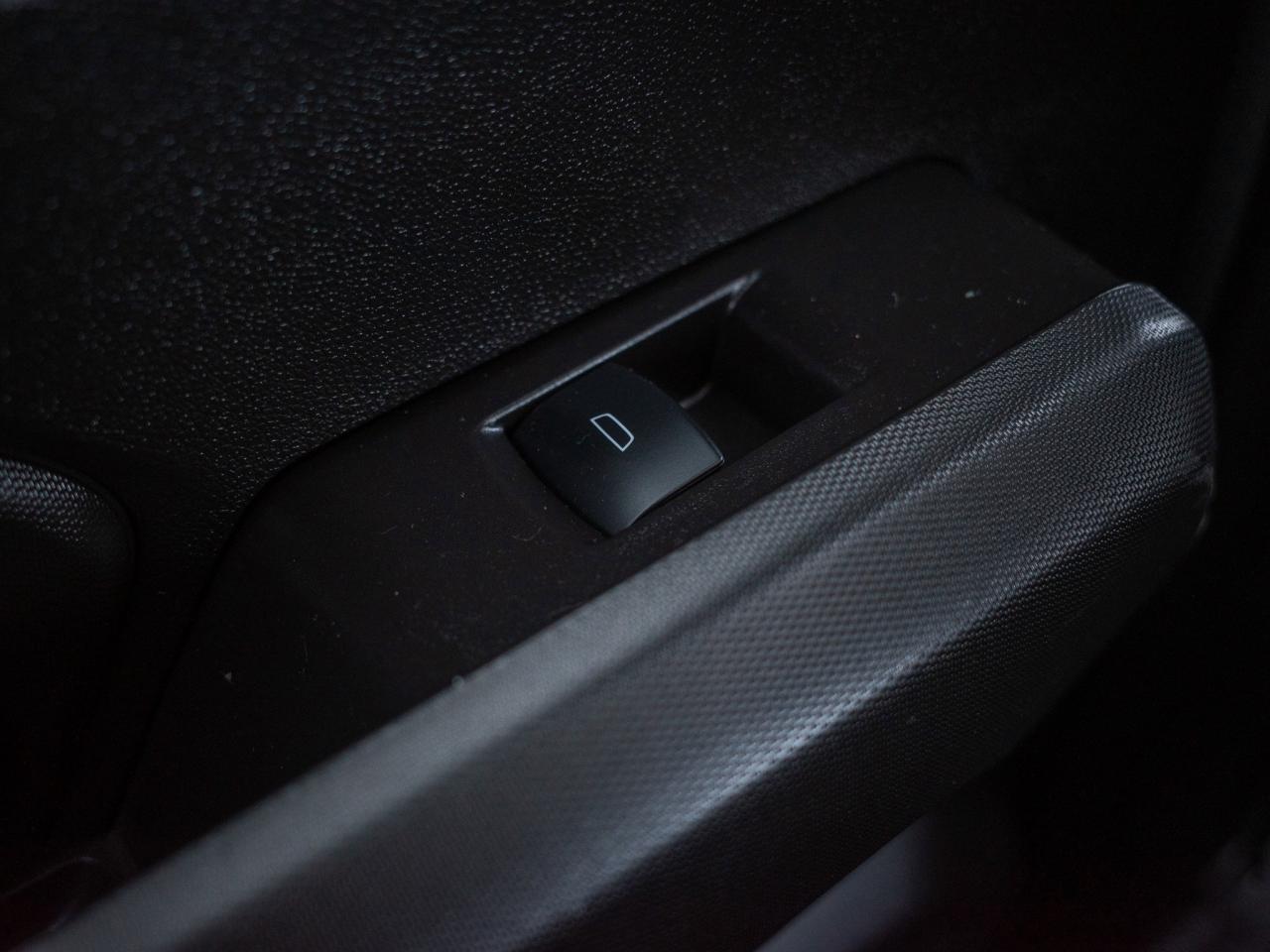 2024 GMC Canyon Elevation - Off-Road Performance Display Photo