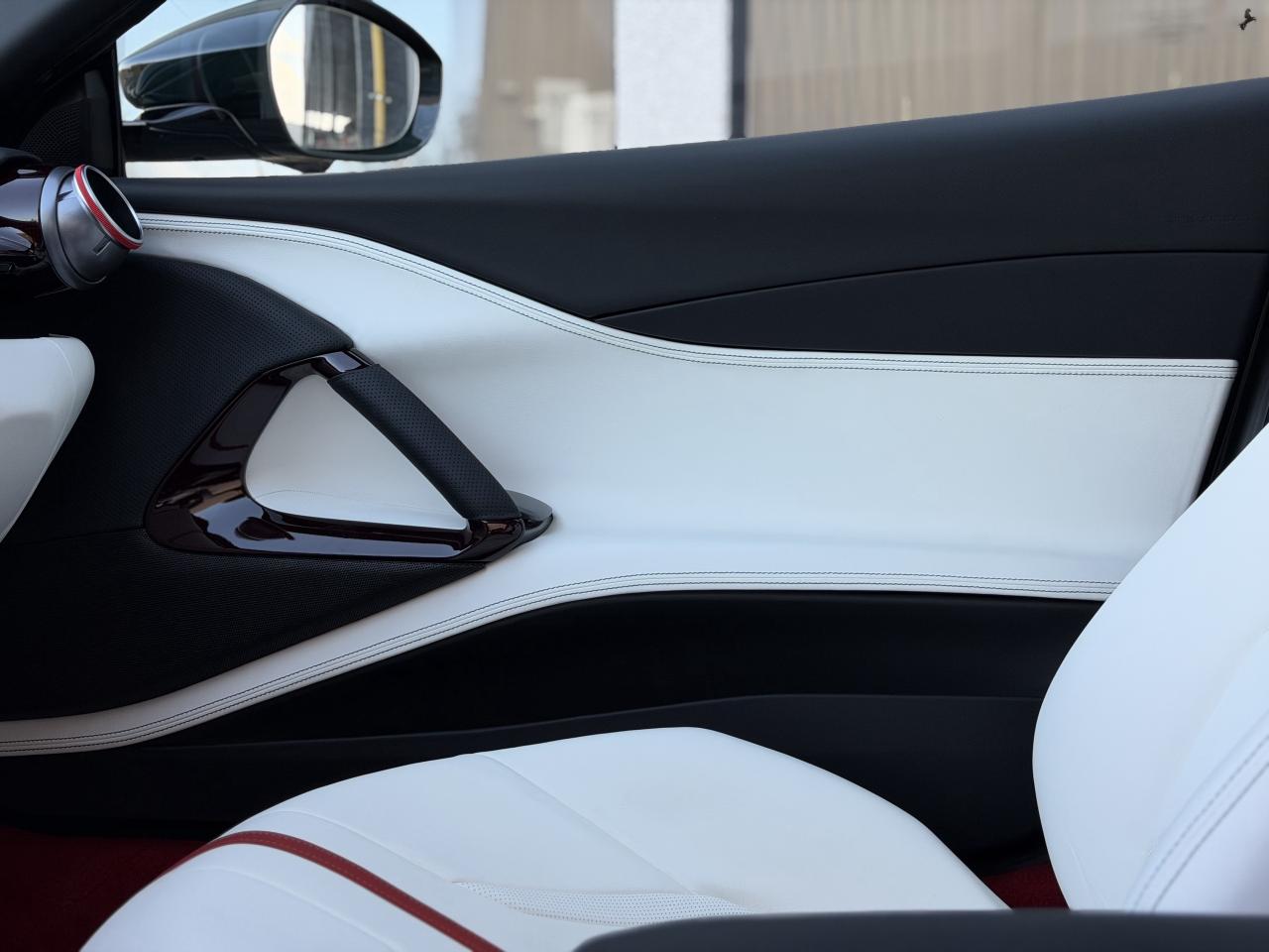 2020 Ferrari 812 Superfast Coupe Photo