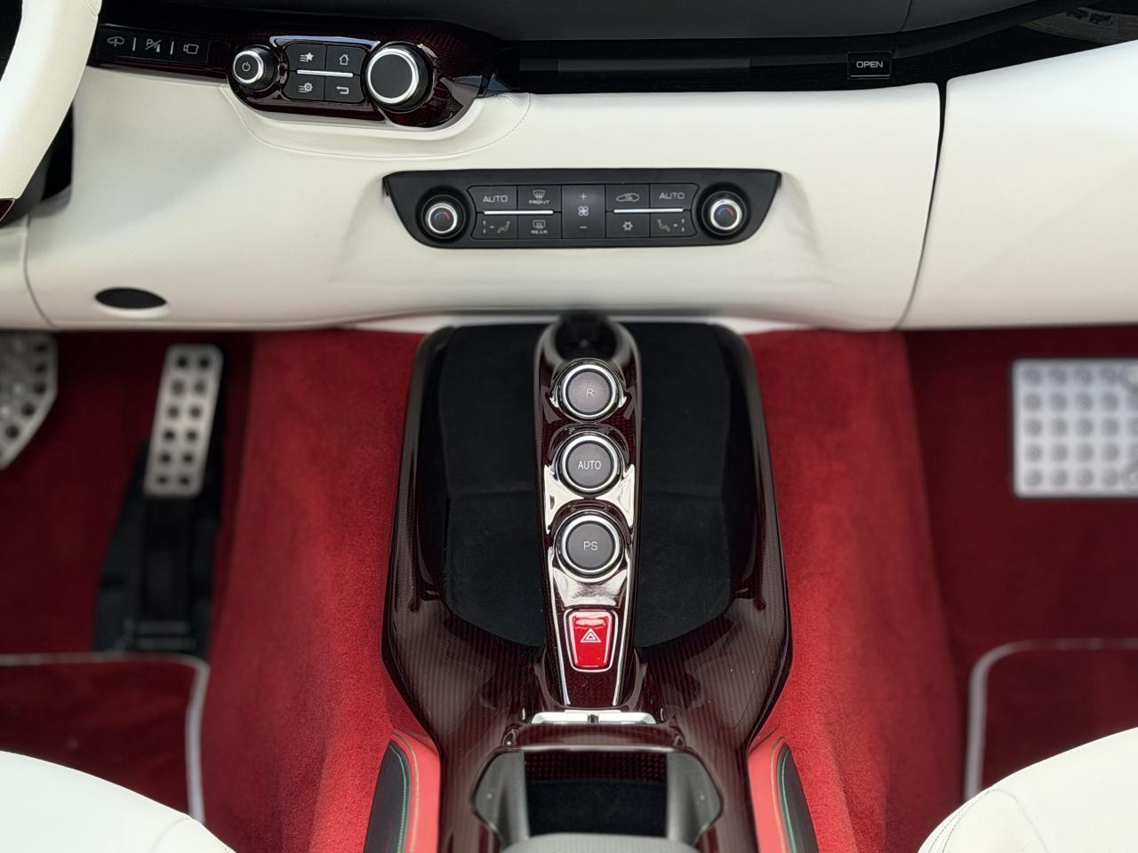 2020 Ferrari 812 Superfast Coupe Photo