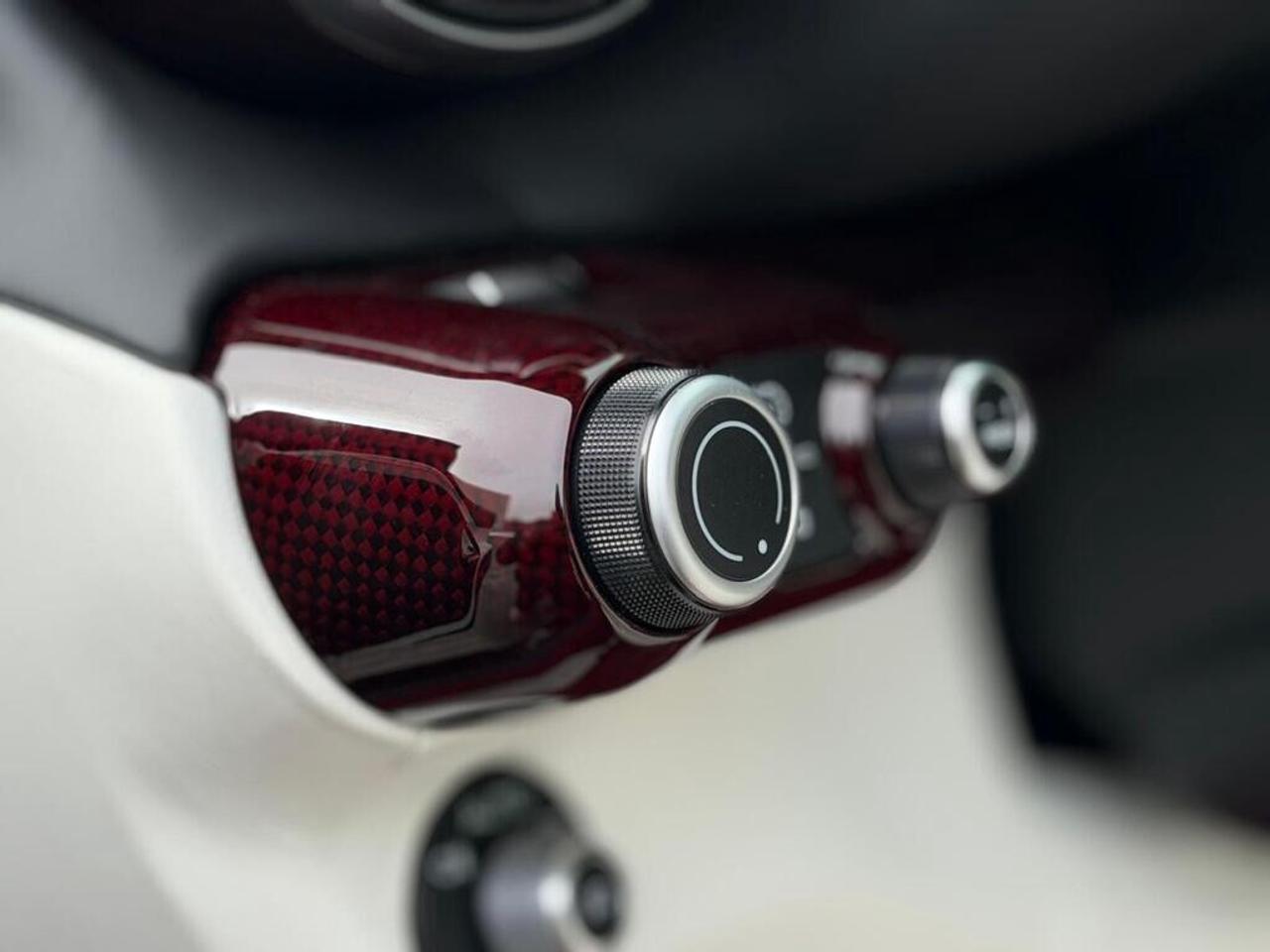 2020 Ferrari 812 Superfast 1 OF 500 LIMITED Photo