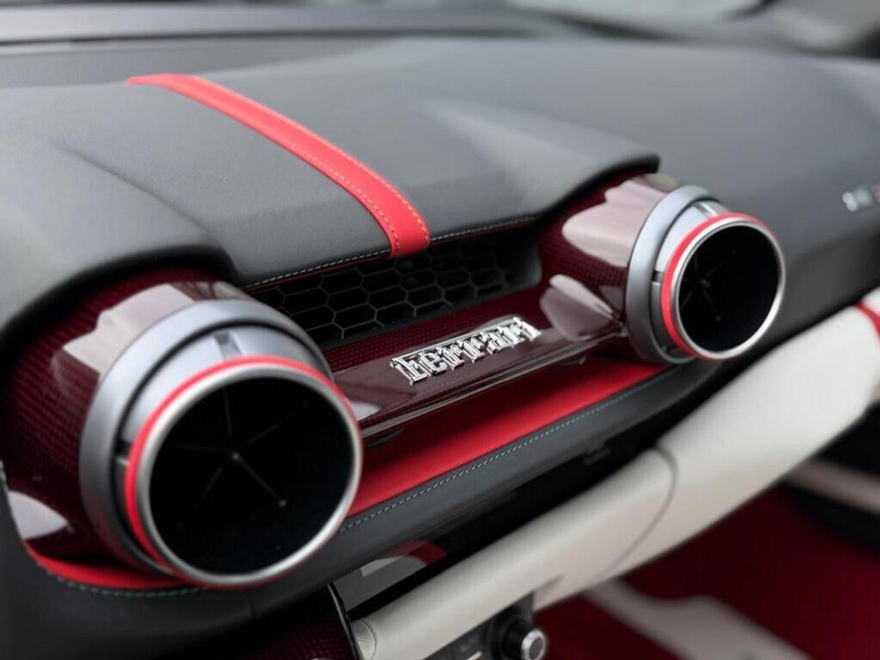 2020 Ferrari 812 Superfast 1 OF 500 LIMITED Photo