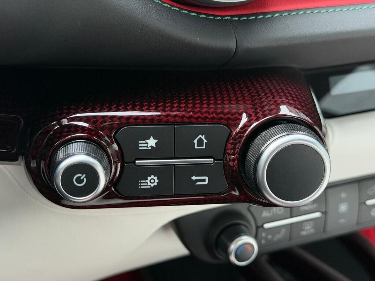 2020 Ferrari 812 Superfast 1 OF 500 LIMITED Photo