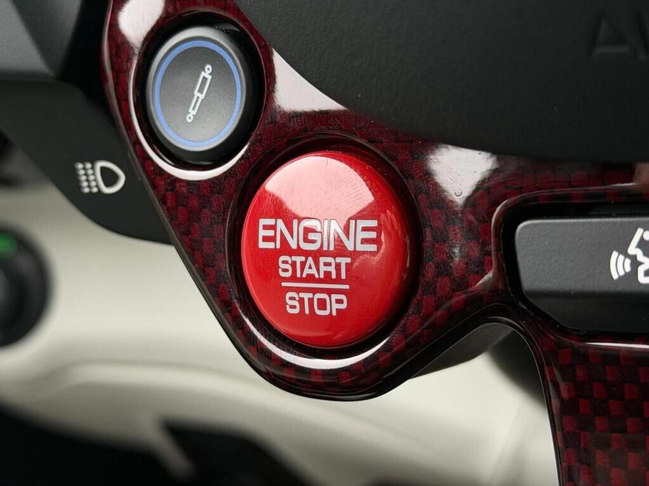 2020 Ferrari 812 Superfast 1 OF 500 LIMITED Photo