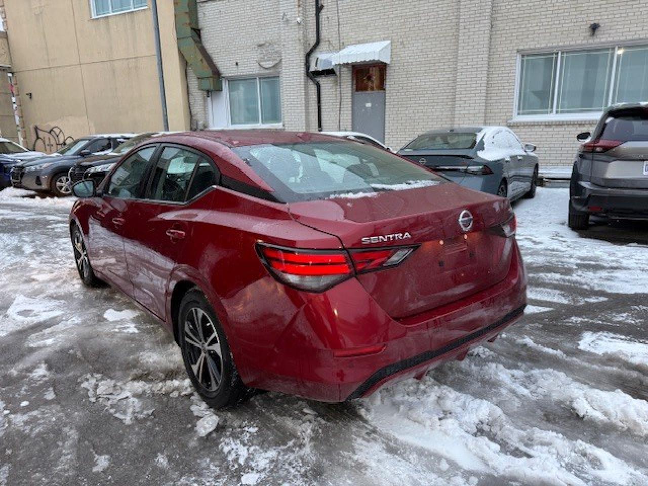 2021 Nissan Sentra SV, APPLE CARPLAY, HEATED SEATS, PUSH BUTTON, SIRI Photo