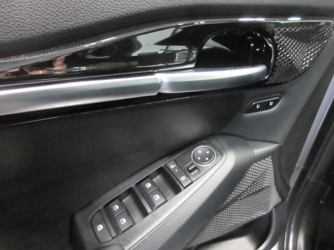 2025 Kia Seltos EX PREMIUM AWD, NAV, ROOF, HTD. LEATHER, 12K! Photo