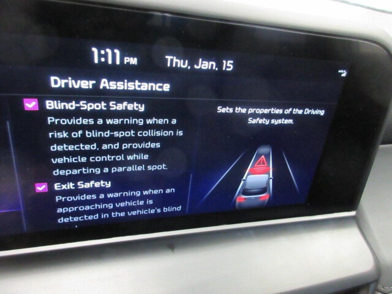 2025 Kia Seltos EX PREMIUM AWD, NAV, ROOF, HTD. LEATHER, 12K! Photo